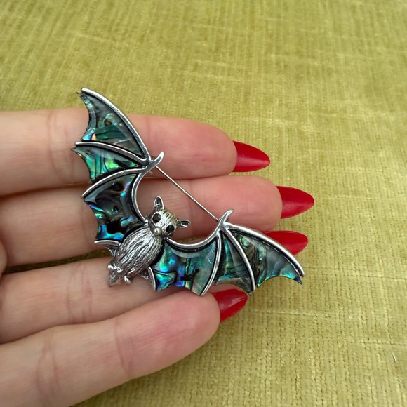 Iridescent Abalone Shell Bat Brooch Pin with Silver-Tone Details - Picture 2 of 4
